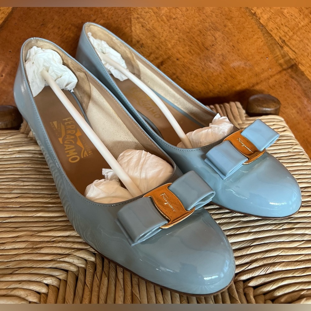 SALVATORE FERRAGAMO ⭐️ PUMPS ⭐️ HOST PICK ⭐️ - Picture 5 of 16